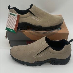 NWT Nevados Butte Moc Men's Size 12 Hiking Casual Taupe Suede Slip On Shoes